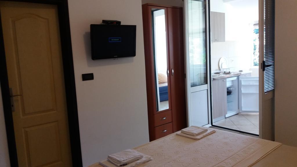 Apartmani Luka 赫尔采格诺维 外观 照片